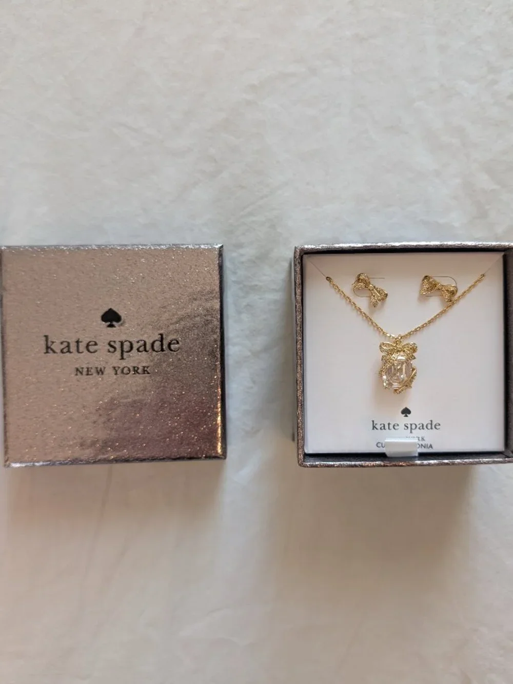 NIB Kate Spade Pave Present Pendant and Studs Boxed Set